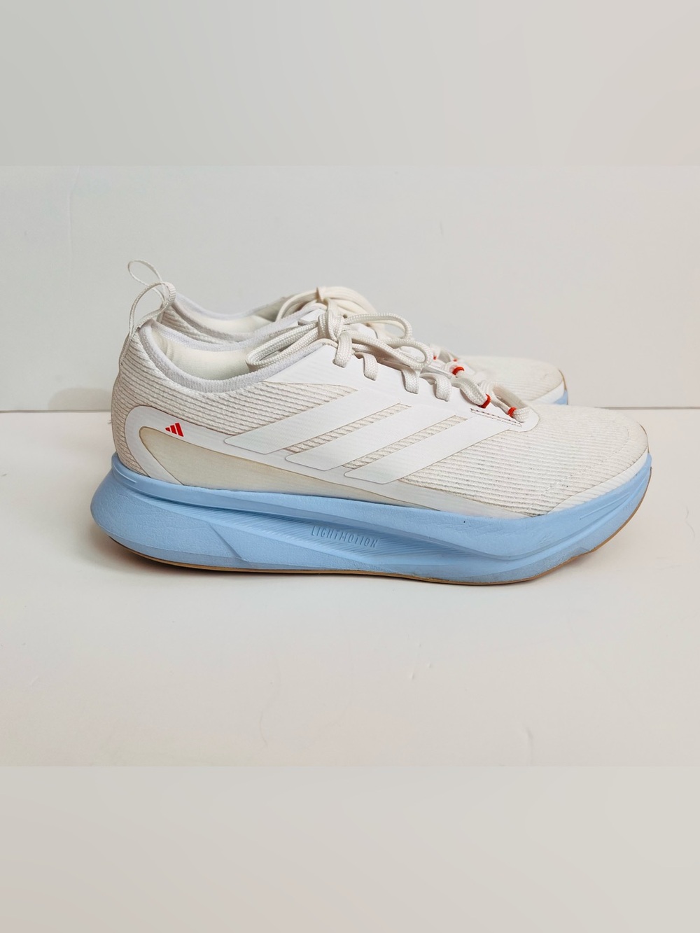 Adidas Jogit Women’s Running Shoes Size 9 White Glow Blue Red Accents JR0876